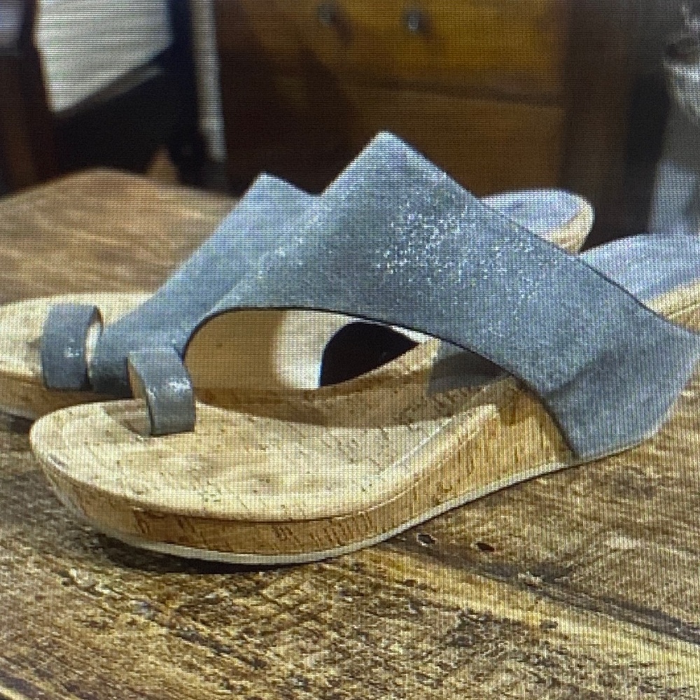 Donald J. Pliner Gray Women's Sandals Size 8